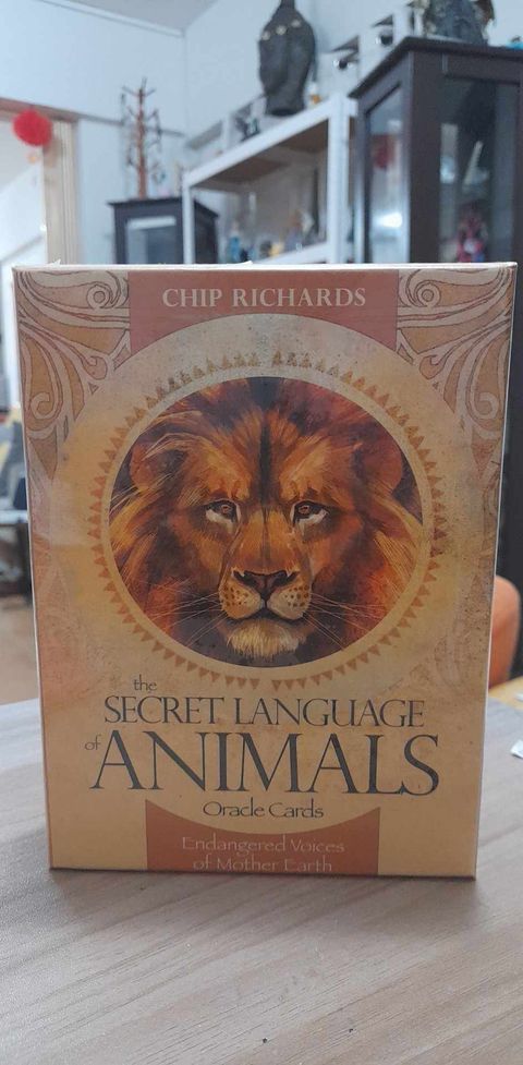 The Secret Language of Animals Oracle Cards - Chip Richards